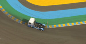 Le camion Iveco de Jochen Hahn filmé pendant la course de camion en drone