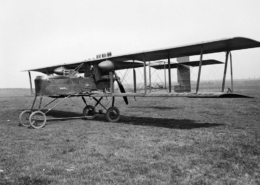 premier drone militaire