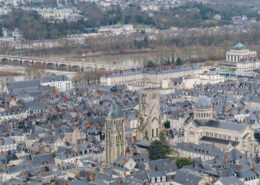 vue aerienne droniste tours